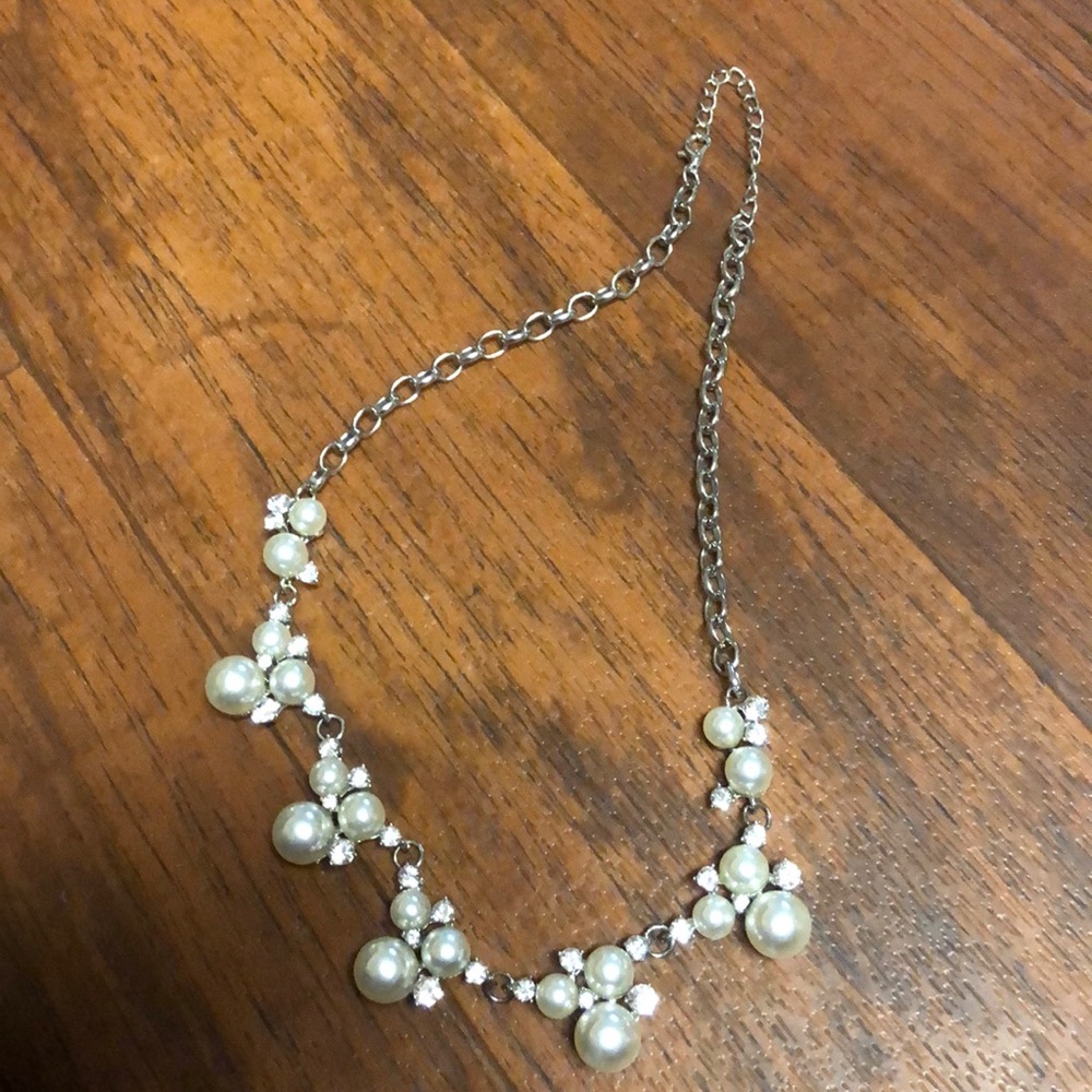 BOGO 🥳 ⭐️Super cute necklace